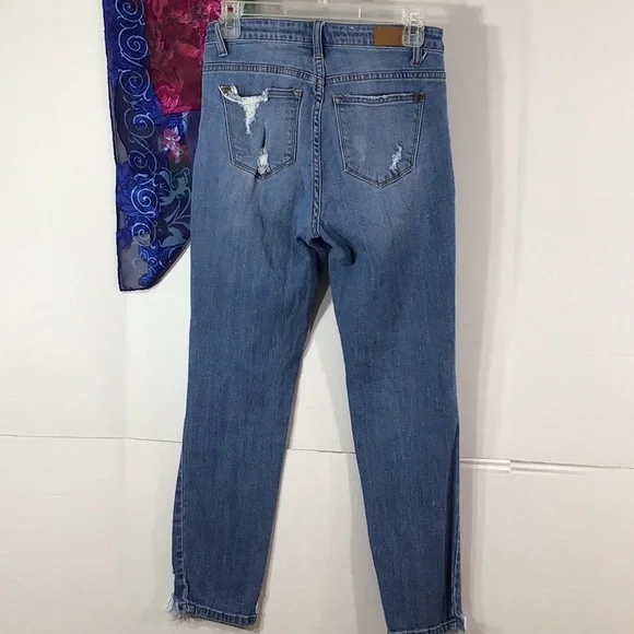 Judy Blue girlfriend fit very destroyed jeans 3/26 - Picture 6 of 12
